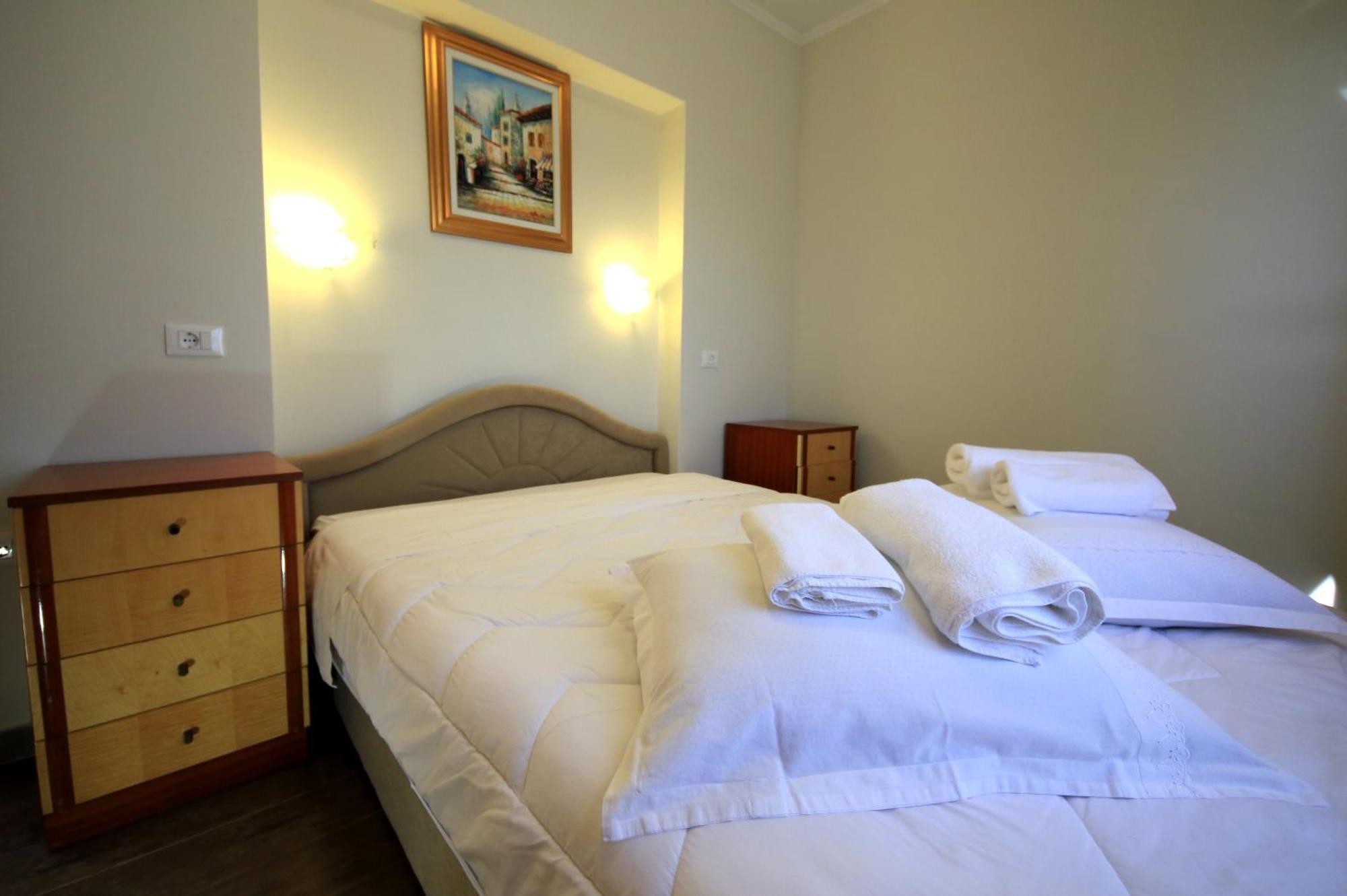 Apartments Superba Brodarica  Phòng bức ảnh