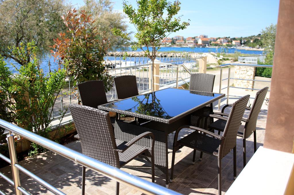 Apartments Superba Brodarica  Ngoại thất bức ảnh