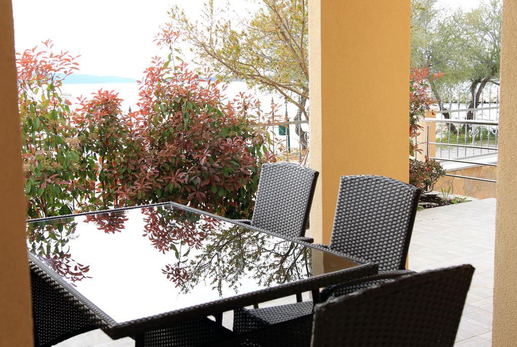 Apartments Superba Brodarica  Ngoại thất bức ảnh